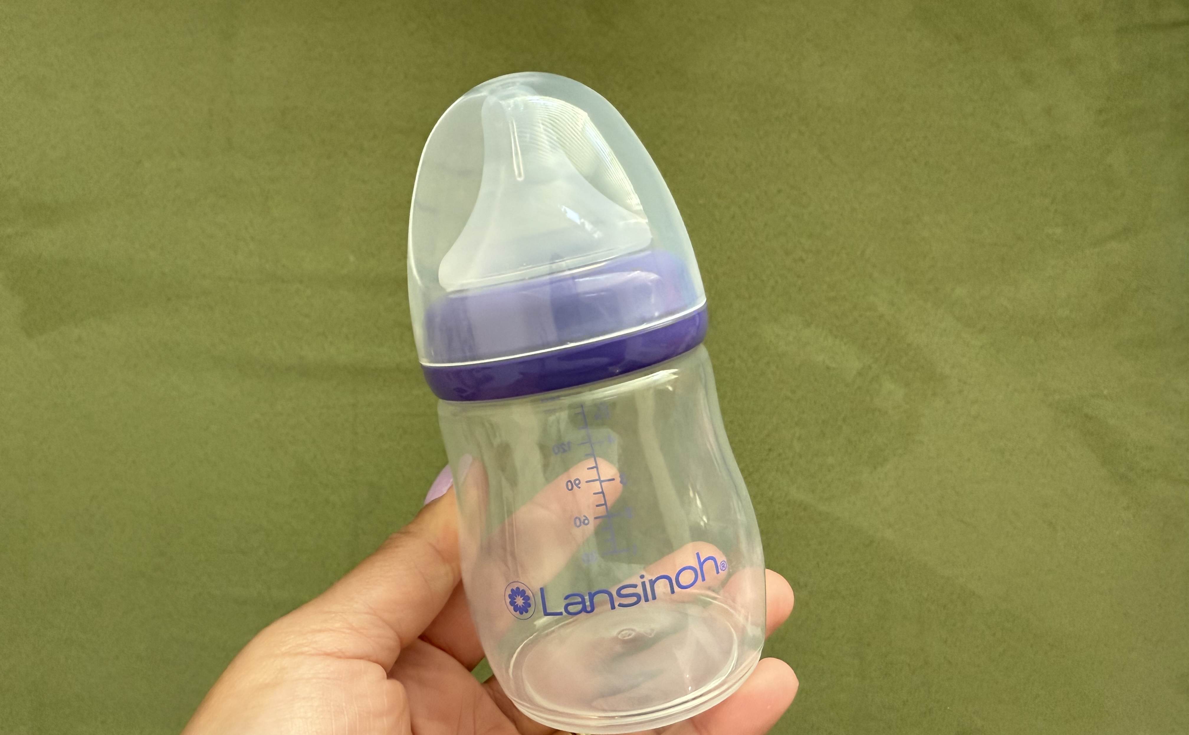 Lansinoh bottle side video with lid .
