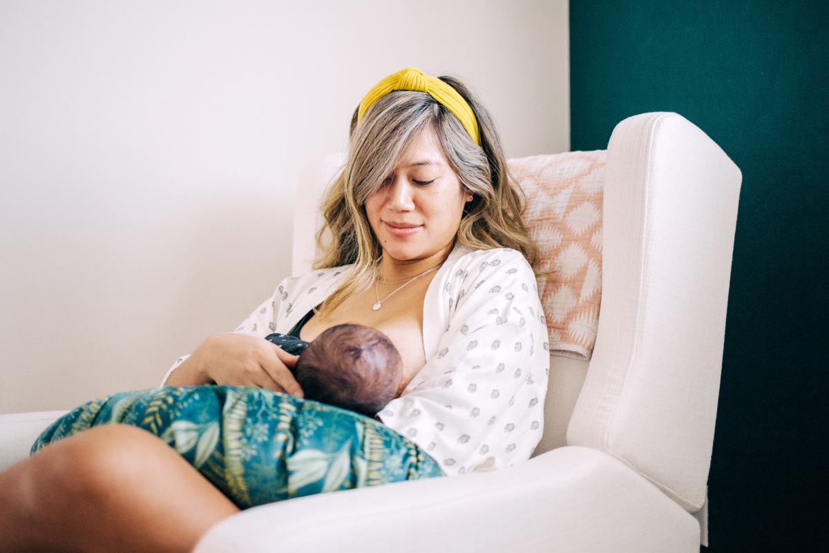 How to use a nipple shield for breastfeeding - Boober