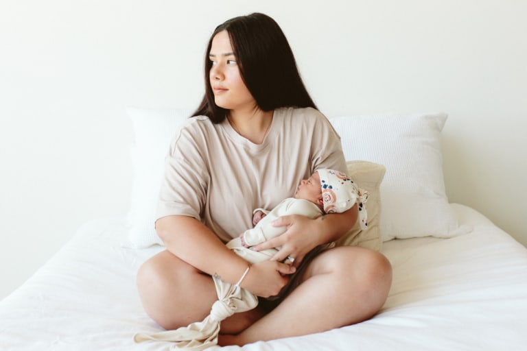 justatinabit-what-postpartum-is-really-like-cute-asian-baby-fall
