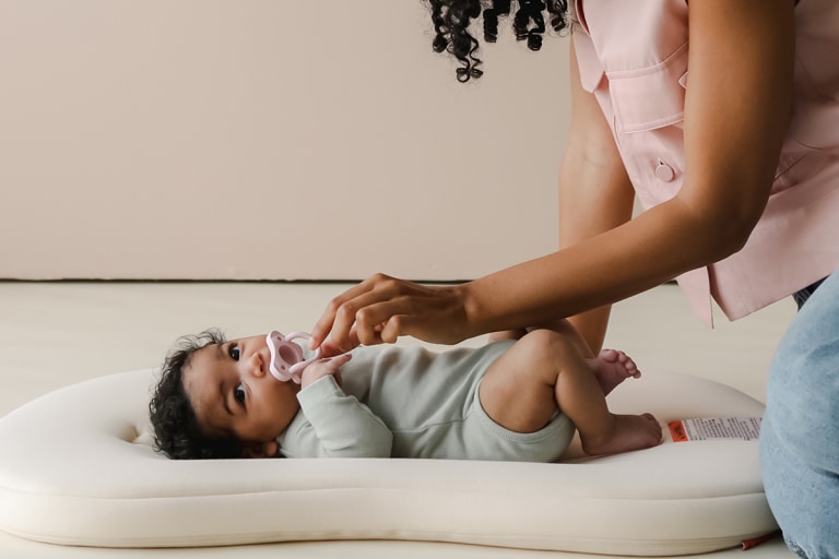 How to Use an Infant Lounger: The Safety Basics .