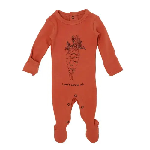 Organic Graphic Footie in Maple Carrot – L'ovedbaby