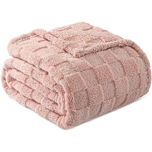 Exclusivo Mezcla Fleece Throw Blanket for Couch,Super Soft and Warm Lightweight Checkered Pattern Blankets for All Seasons,50x60 Inches, Pink