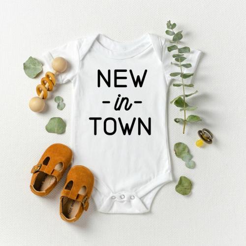 New in Town Baby Bodysuit, 0-3 Month, Short Sleeve