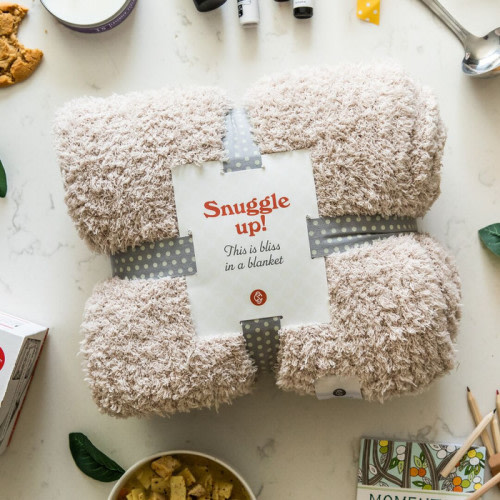 Cozy Comfort Throw | Snuggle in Warmth | Spoonful of Comfort
