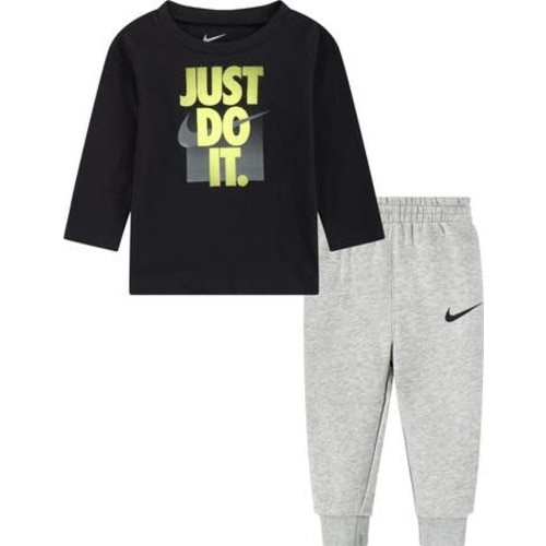 Nike Just Do It Graphic T-Shirt & Pants Set | Nordstromrack