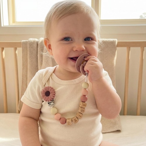 Personalized Daisy Pacifier Clip, Pastel Girl Baby Pacifier Holder, Custom Baby Shower/Baptism Gift, Wooden Boy Pacifier Chain, Newborn Gift