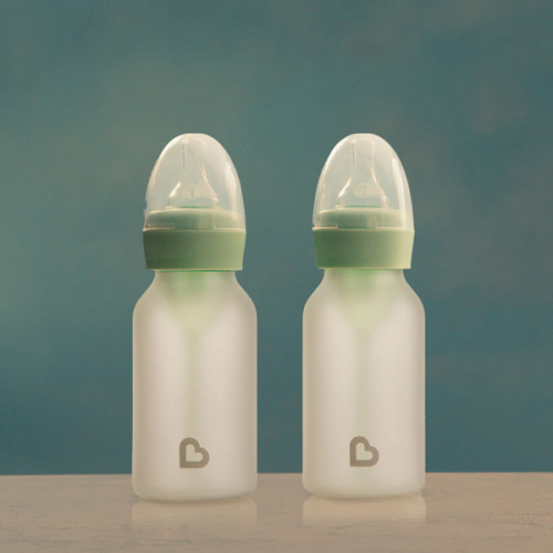 Bond® Silicone Glass Bottle 4oz or 8oz, 2pk | Munchkin