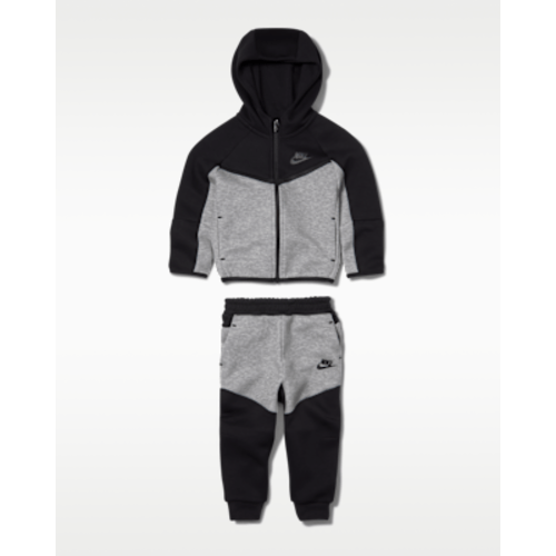 Nike Sportswear Baby (12-24M) Tech Fleece 2-Piece Full-Zip Set. Nike.com