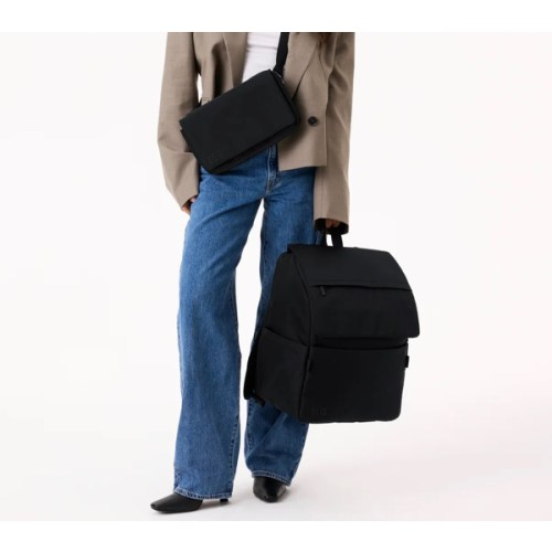 Black Bags - Black Travel Bags, Work Totes & Weekenders | BÉIS Travel