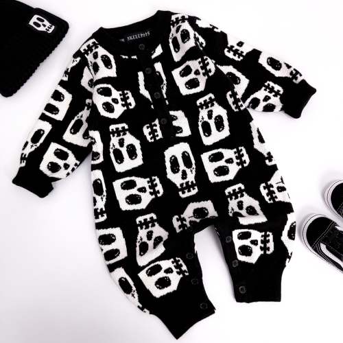 CHUNKY KNITTED BLACK SKELLY SKULL ALL IN ONE – Skeletots