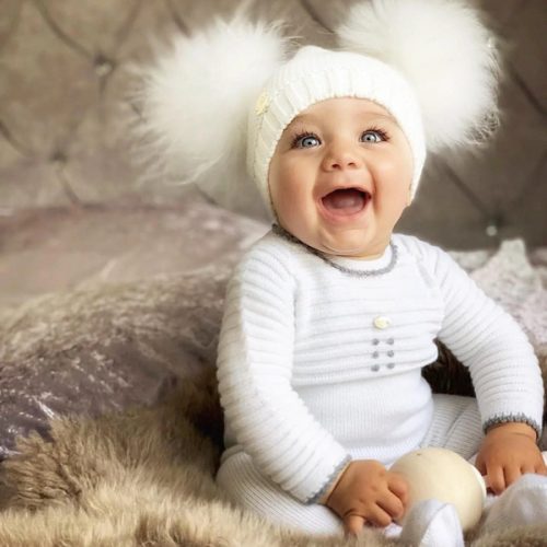 MILOVES Signature Double pompom hat!! – MI LOVES