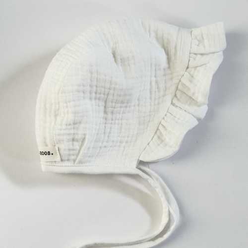 Handmade Muslin Baby Bonnet: Ruffle Brim, Breathable Cotton