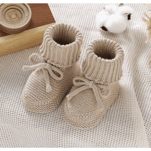 Hadetoto Knit Baby Booties (Size: 0-3mo)