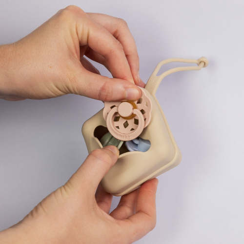 BIBS Pacifier Cases - Hygienic Storage for Busy Parents – Bibsworld store US