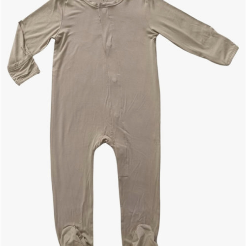 Avee & Co Footie Pajamas - Quick Magnetic Fastener Sleeper for Baby Boy and Girl (0-24 months)