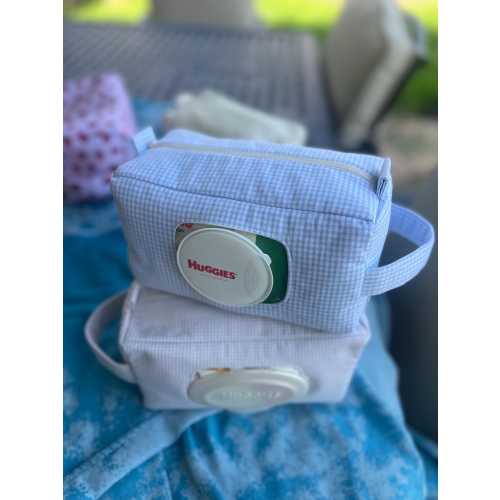 Gingham Diaper & Wipe Pouch