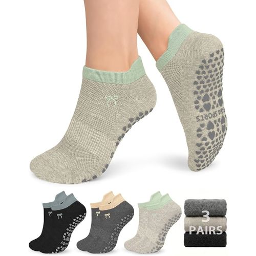 yeuG Pilates Socks for Women Non Slip Grip Socks for Yoga, Barre, Hospital, Barefoot Grippy Yoga Sock Womens Gifts 4 Pairs