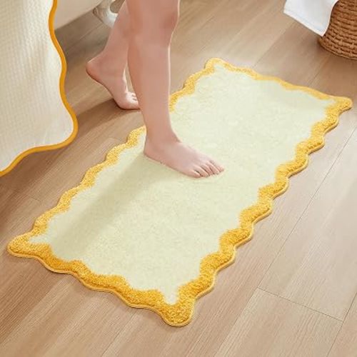MONDAY MOOSE Bath Mat with Scalloped Wavy Ripple Design, Microfiber Absorbent Non Slip Tufted Rug for Floor, Shower or Kitchen (24x47 inch, Yellow)