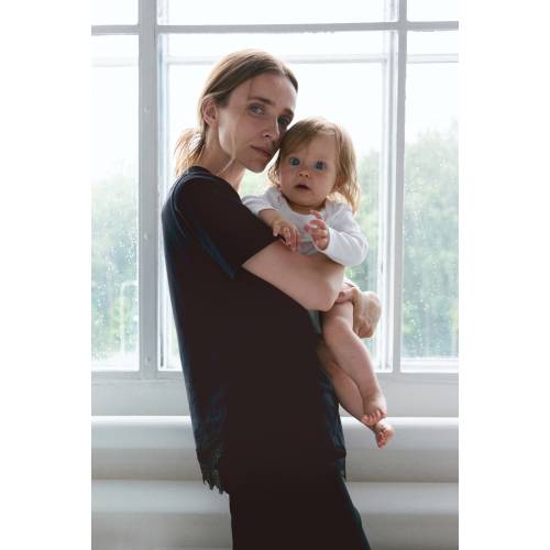 MAMA LACE-TRIMMED NURSING T-SHIRT