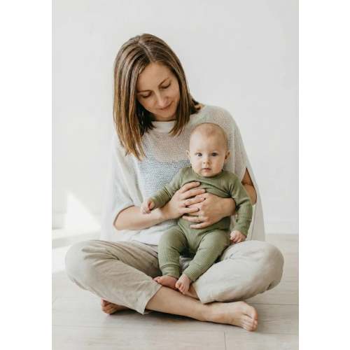 The Ivory Cocoon™ Breathable Nursing Cover