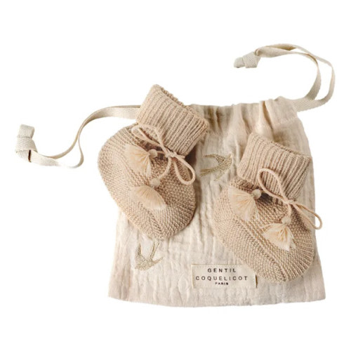 Gentil Coquelicot Knitted Booties and Embroidered Pouch