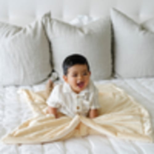 Saranoni Lush Receiving Blanket – Shop Ultra-Soft Comfort