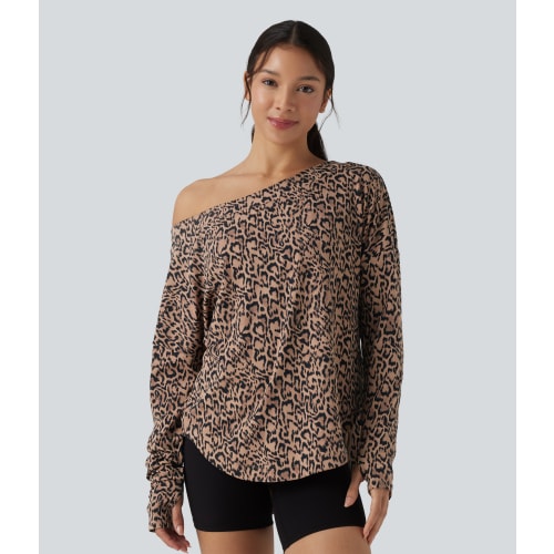 SoftlyZero™ Leopard Print One Shoulder Long Sleeve Thumb Hole Curved Hem Yoga Sports Top-UPF40+