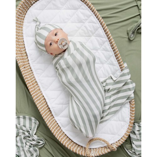 Grow With The Flow Swaddle & Beanie Set
