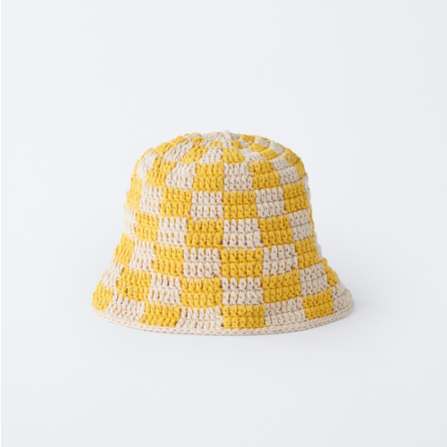 CROCHET CHECKERBOARD BUCKET HAT - Ecru/Yellow | ZARA United States