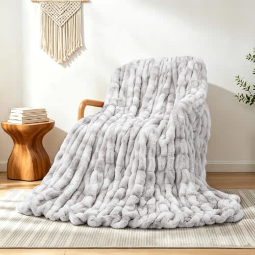 Touchat Ruched Rabbit Faux Fur Throw Blanket,Fluffy Soft Cozy,Tie-dye Gray | Dual-Sided Cozy Blanket,Home Decor, Fuzzy Plush Throw for Bed, Couch and Sofa，Gift for Women Birthday