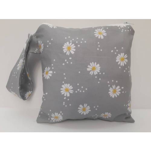 Daisy Gray Wet Bag: Cloth Diaper, Gym, or Cosmetic Bag