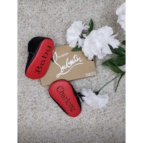 Personalized baby shoes and shoe box