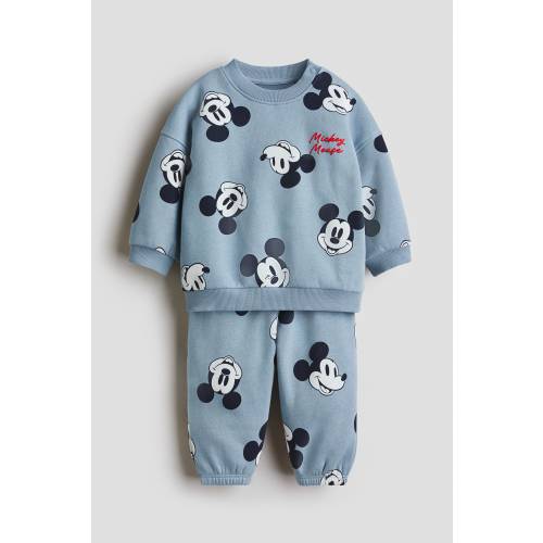 2-PIECE PRINTED SWEATSHIRT AND JOGGERS SET