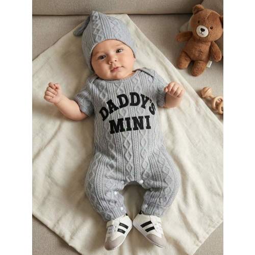 SHEIN Playful Pals 1pc Baby Boys Round Neck Short Sleeve Knitted Argyle Jacquard Gray English Letter Print Casual Retro Minimalist Romper With Hat, Suitable For Daily Outings Or Travel/Holiday Wear | SHEIN USA