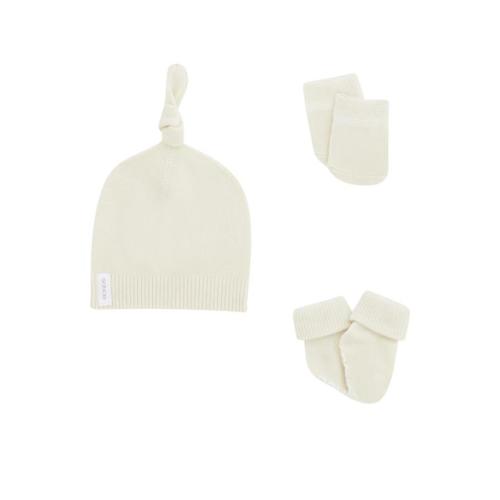 Bonds Baby Beanie, Mitten and Socks Set