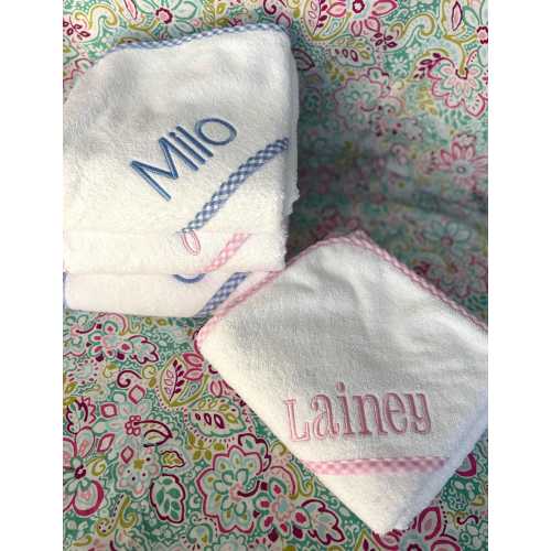 Monogrammed Hooded Towel for Babies and Toddlers, baby gift, baby shower