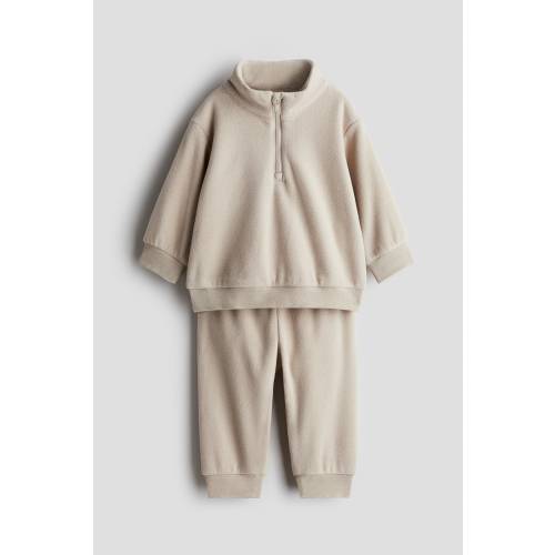 2-PIECE FLEECE SET