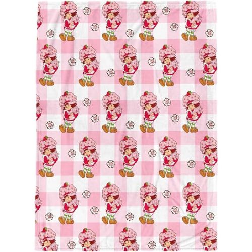 Jay Franco Kids Plush Throw Blanket – Soft & Cozy Fleece Throw for Bedroom & Couch Décor, Official Licensed Product, Pink - Strawberry Shortcake, 60x70 - Throw