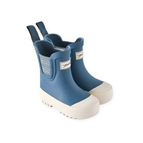 Voyageur Boot - River