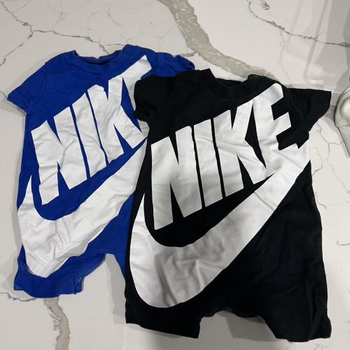 Nike onesie bundle 
size 3M
message for 5$ shipping...