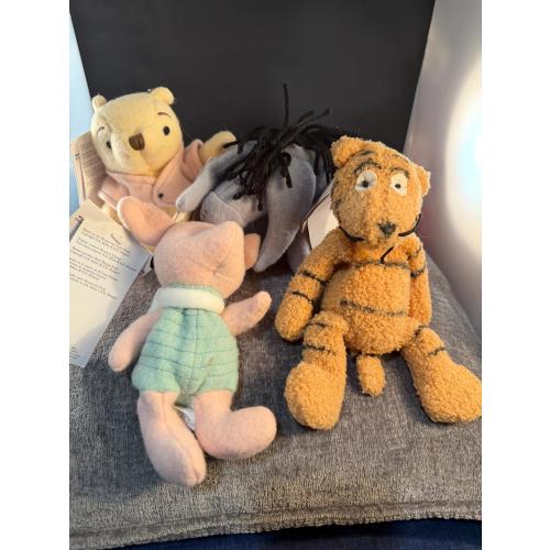 Rare 1St Series Vintage Disney Classic Winnie the Pooh 5 Piece Collector Set all with tags