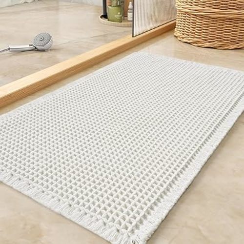 Waffle Bath Mat, Super Absorbent Non Slip Bath Mat Ultra Soft Bathmat Machine Washable Bath Rugs with Tassels, Beside Tub, 24" x 36", White