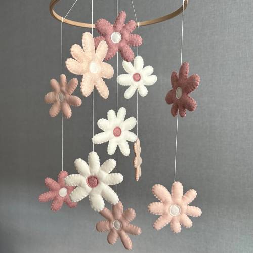 Baby mobile girl, Felt flower mobile, Daisy mobile, Flower mobile, Baby mobile, Daisy mobile for nursery, Mobile baby girl, Crib mobile