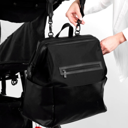 BÉIS 'The Diaper Backpack' in Black - Black Diaper Bag & Diaper Backpack