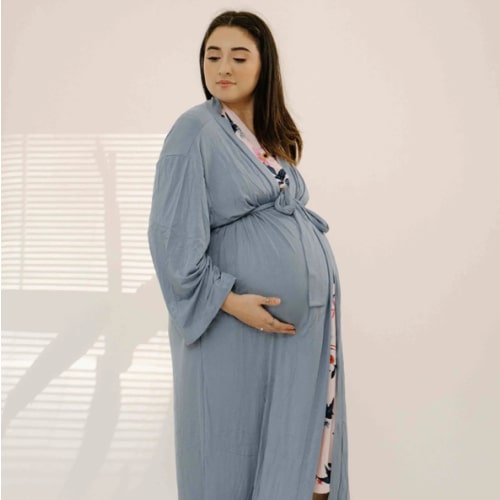 Robes in Periwinkle – Lila