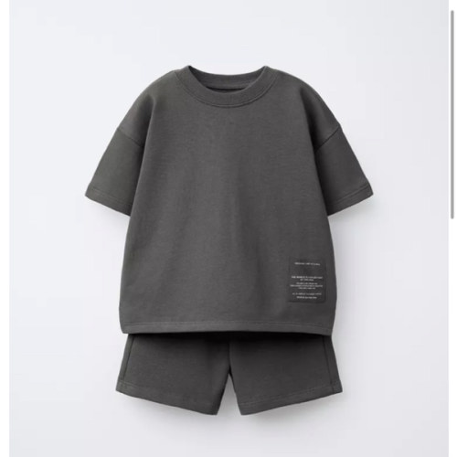 JOGGING T-SHIRT AND BERMUDA SET WITH LABEL - Black | ZARA United States