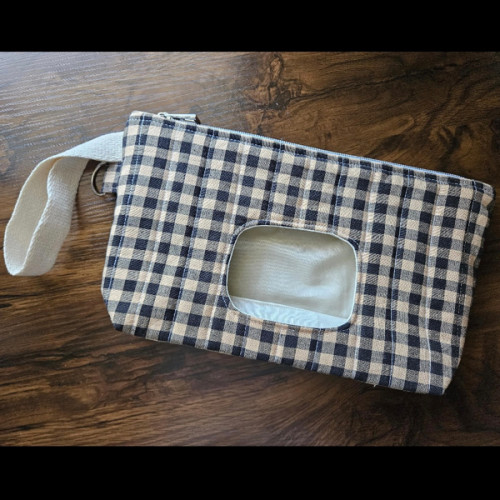 Quilted Baby Wipes Pouch: Diaper Bag Organizer