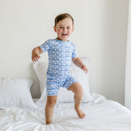 Blue Rainbows Two-Piece Short Sleeve & Shorts Pajama Set - Little Sleepies