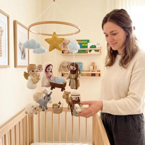 Nativity Crochet Baby Mobile, Christmas Crib Mobile, Handmade Christian Nursery Decor, Baby Jesus Mobile, Baby Shower Gift