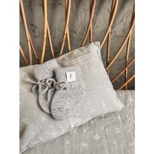 The heritage cashmere bootie Grey